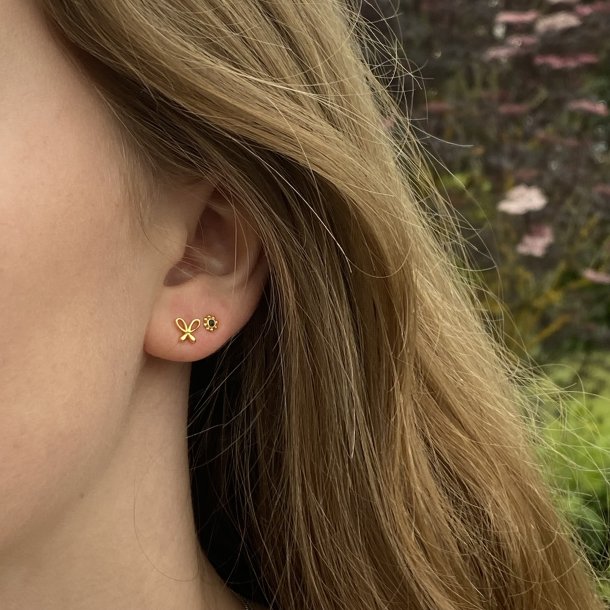 Butterfly ear studs