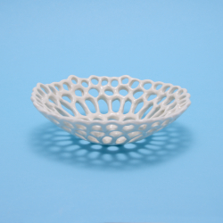 Lacetray in white porcelain