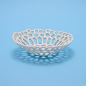 Lacetray in white porcelain